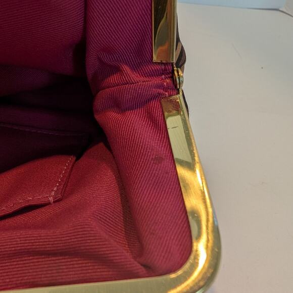 Coach Leopard Print Kisslock Wristlet - Good Condition - Picture 4 of 9